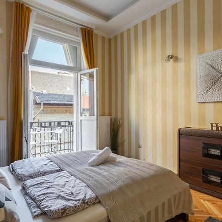 Luxury Downtown Home By Anna Budapest Esterno foto