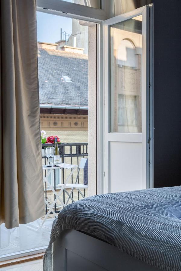 Luxury Downtown Home By Anna Budapest Esterno foto