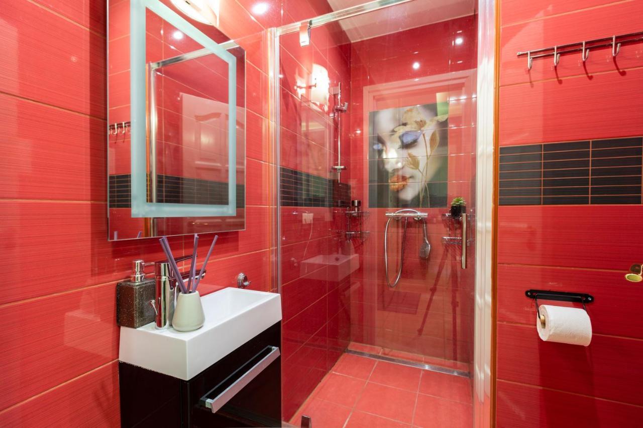 Luxury Downtown Home By Anna Budapest Esterno foto