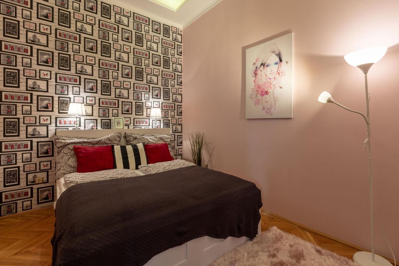Luxury Downtown Home By Anna Budapest Esterno foto